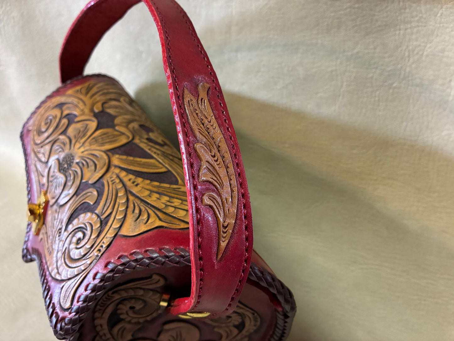 Carving BAF PALM SPRING HANDBAG