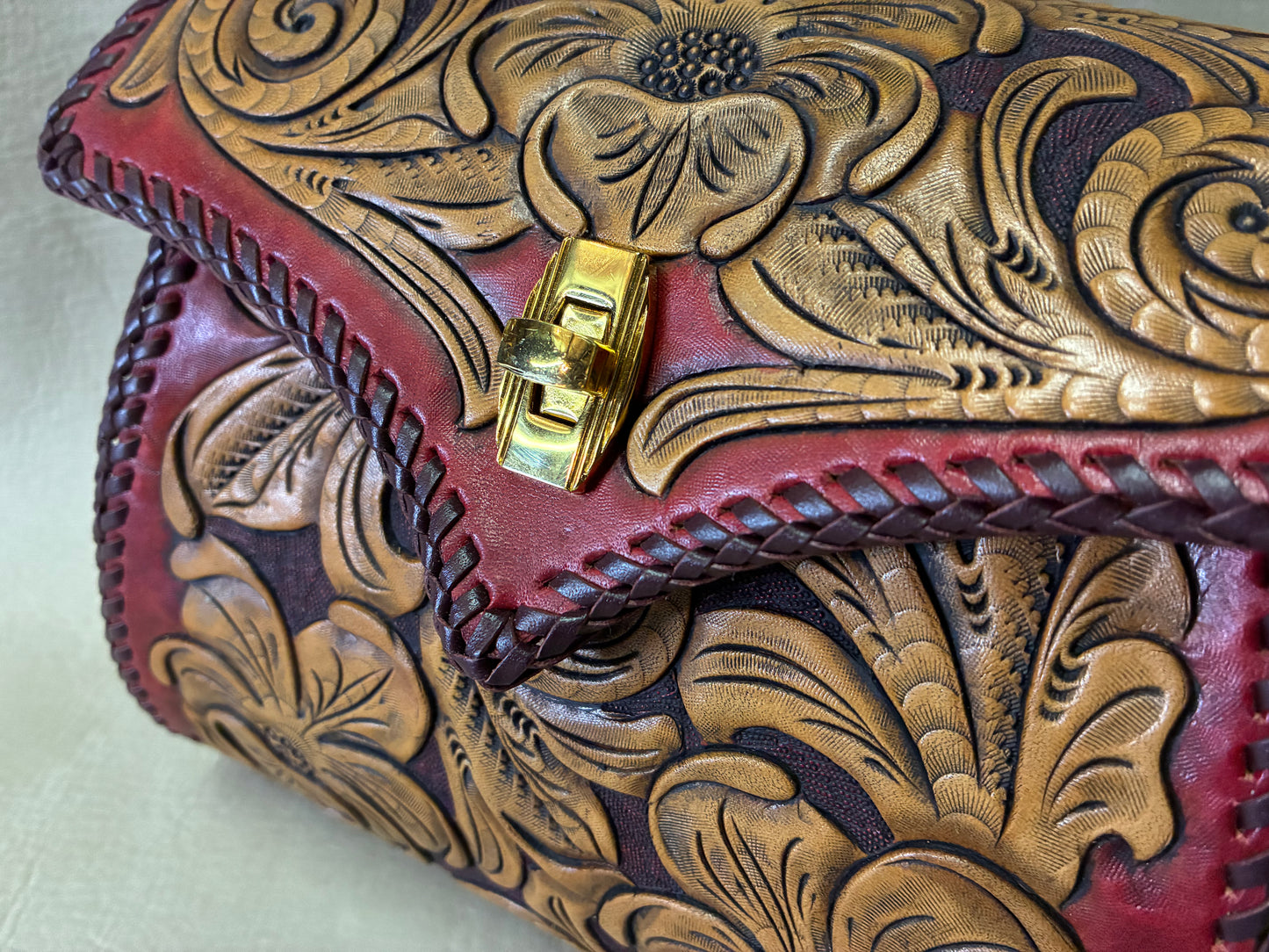 Carving BAF PALM SPRING HANDBAG