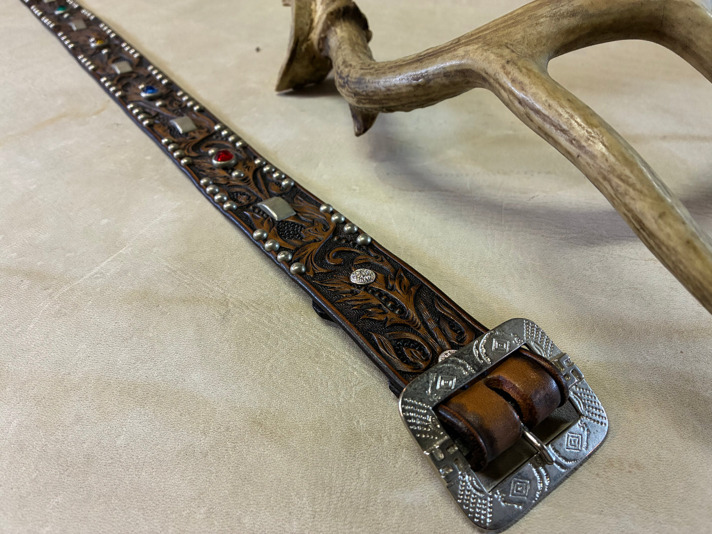 Hand Carving Leather Belt W/Vintage Studdedオーダーメイド