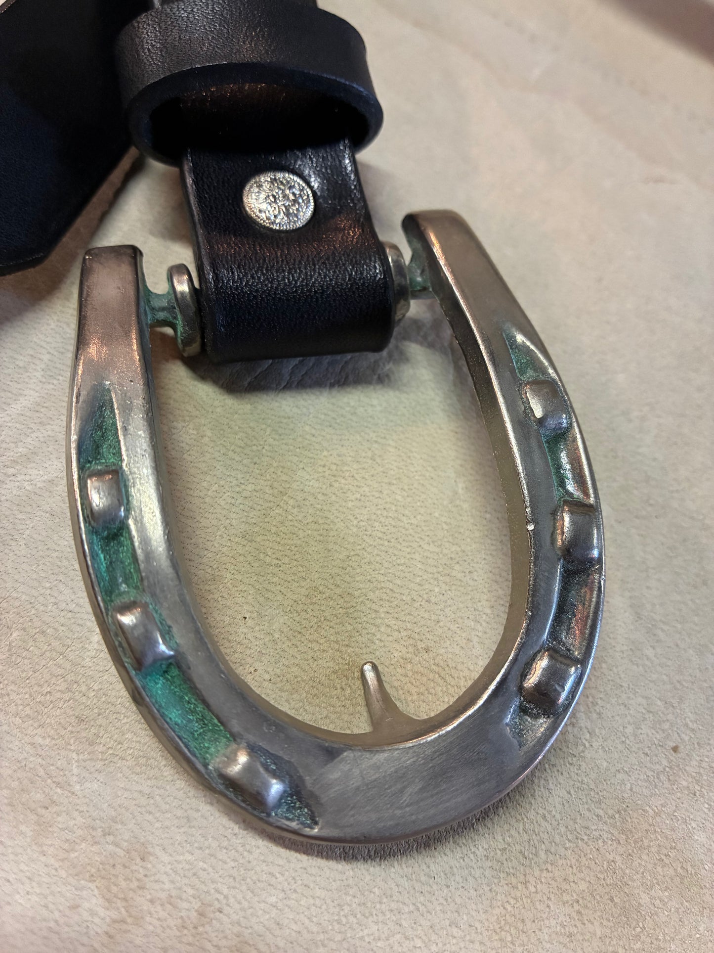 Horse Shoe Buckle Black Narrow Belt