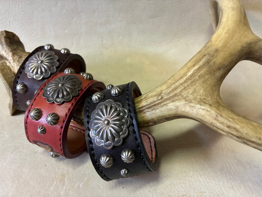 40's Navajo Concho Leather Bangle 3 Colors
