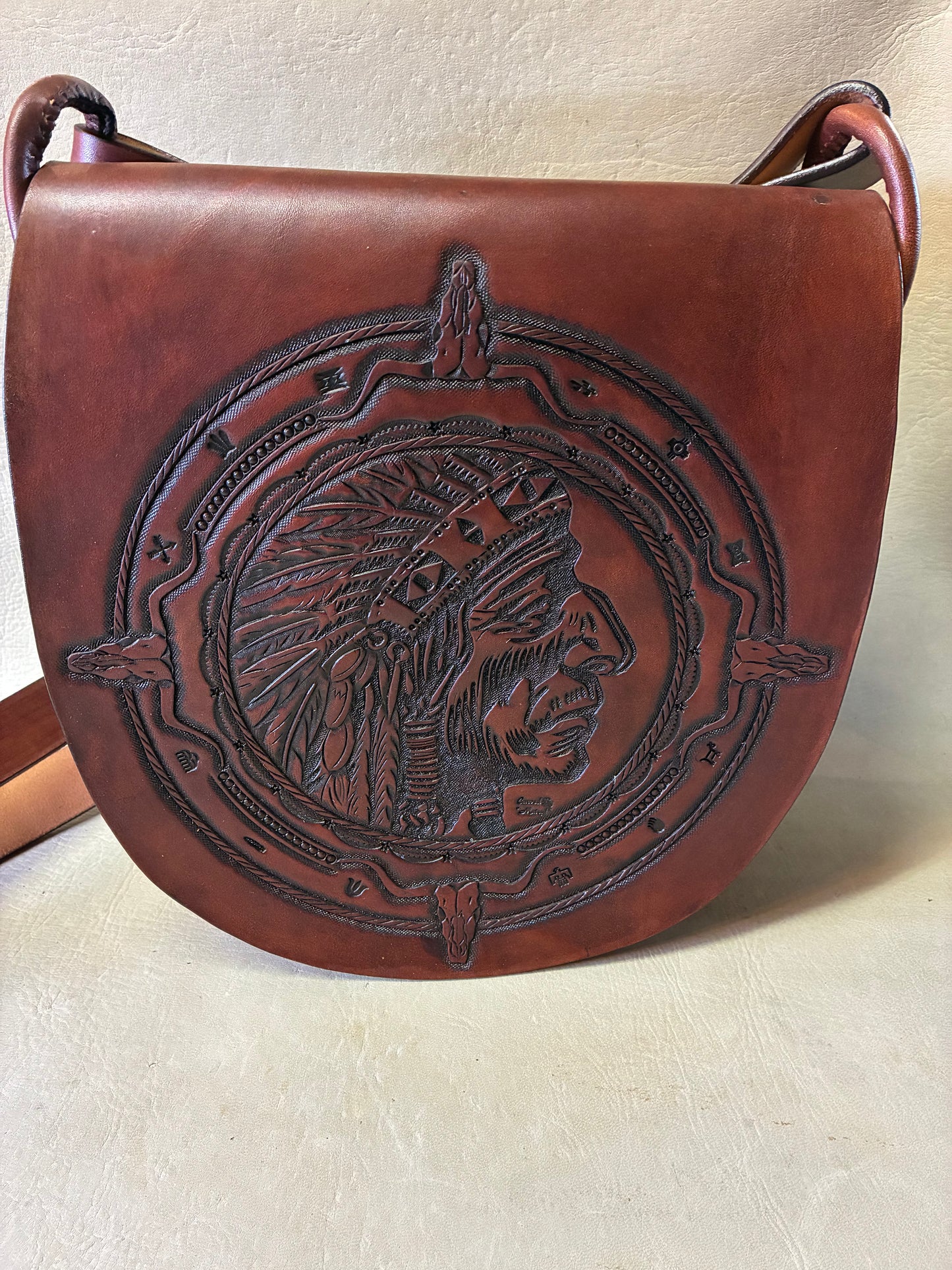 Native Indian Hand Carving Medicine Shoulder Bag
