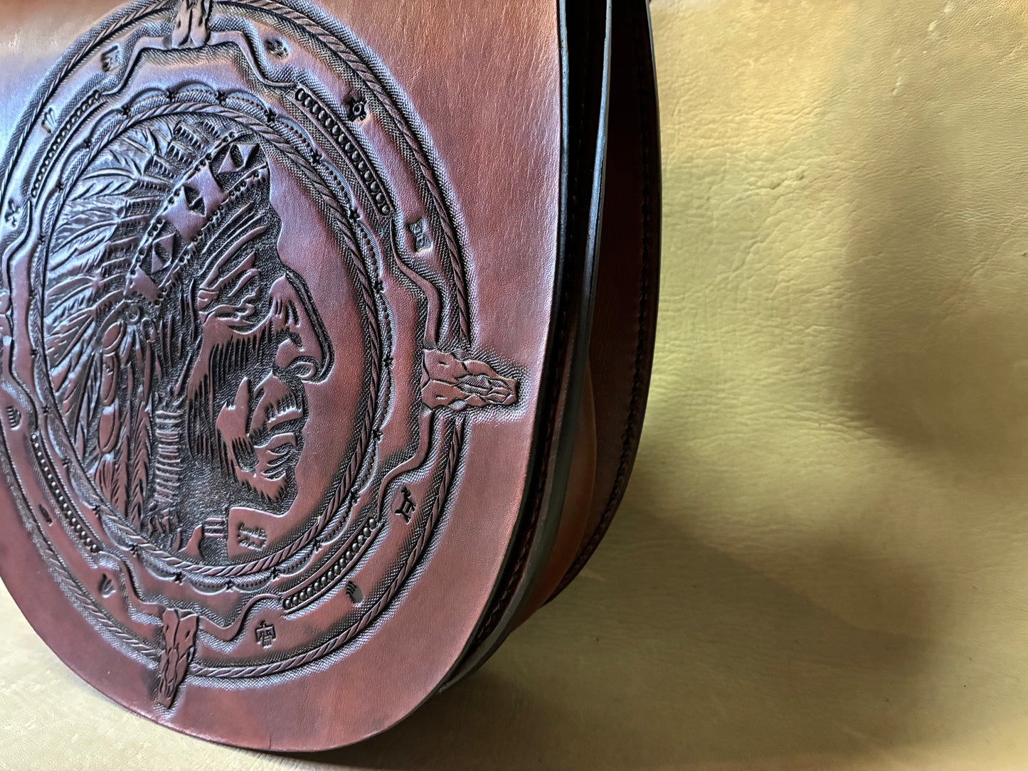 Native Indian Hand Carving Medicine Shoulder Bag
