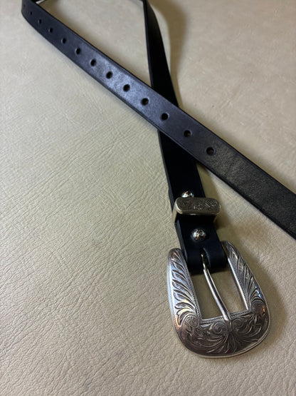 ENGRAVED FEATHER BUCKLE BELT