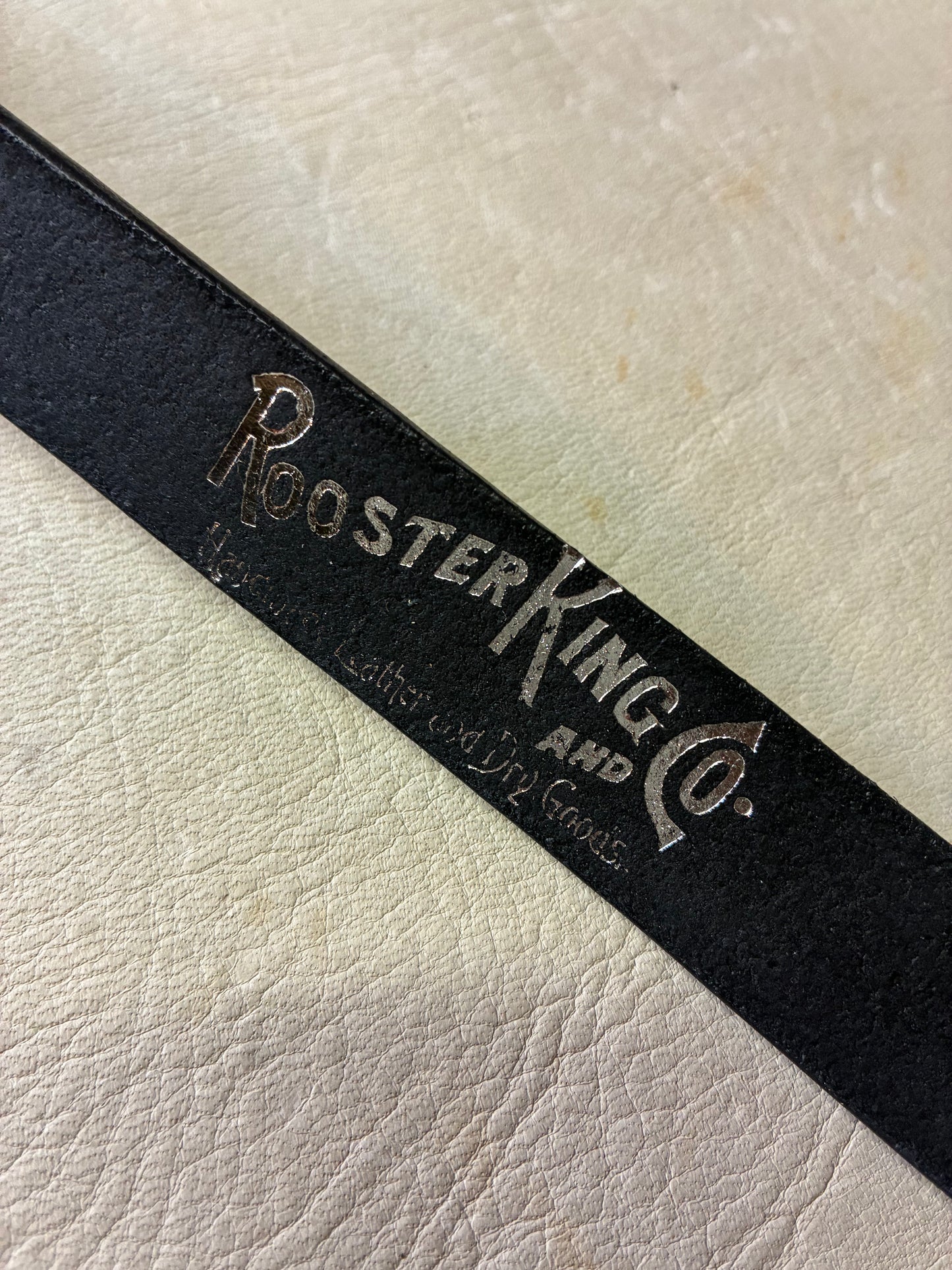 STAR ENGRAVED BUCKLE BELT
